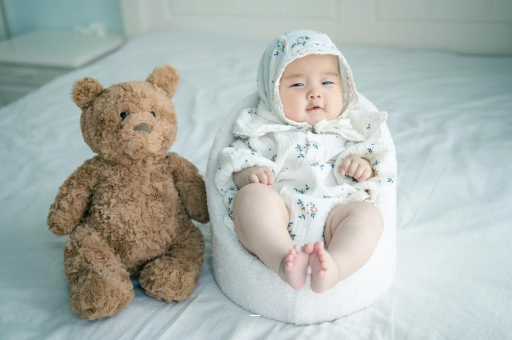 宜宾宝宝挠耳朵是怎么回事 宜宾宝宝挠耳朵是怎么回事